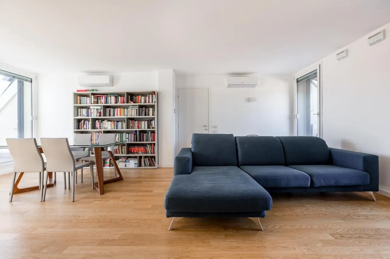 Appartamento Modern Apt With Terrace, Wifi & Ac Milano