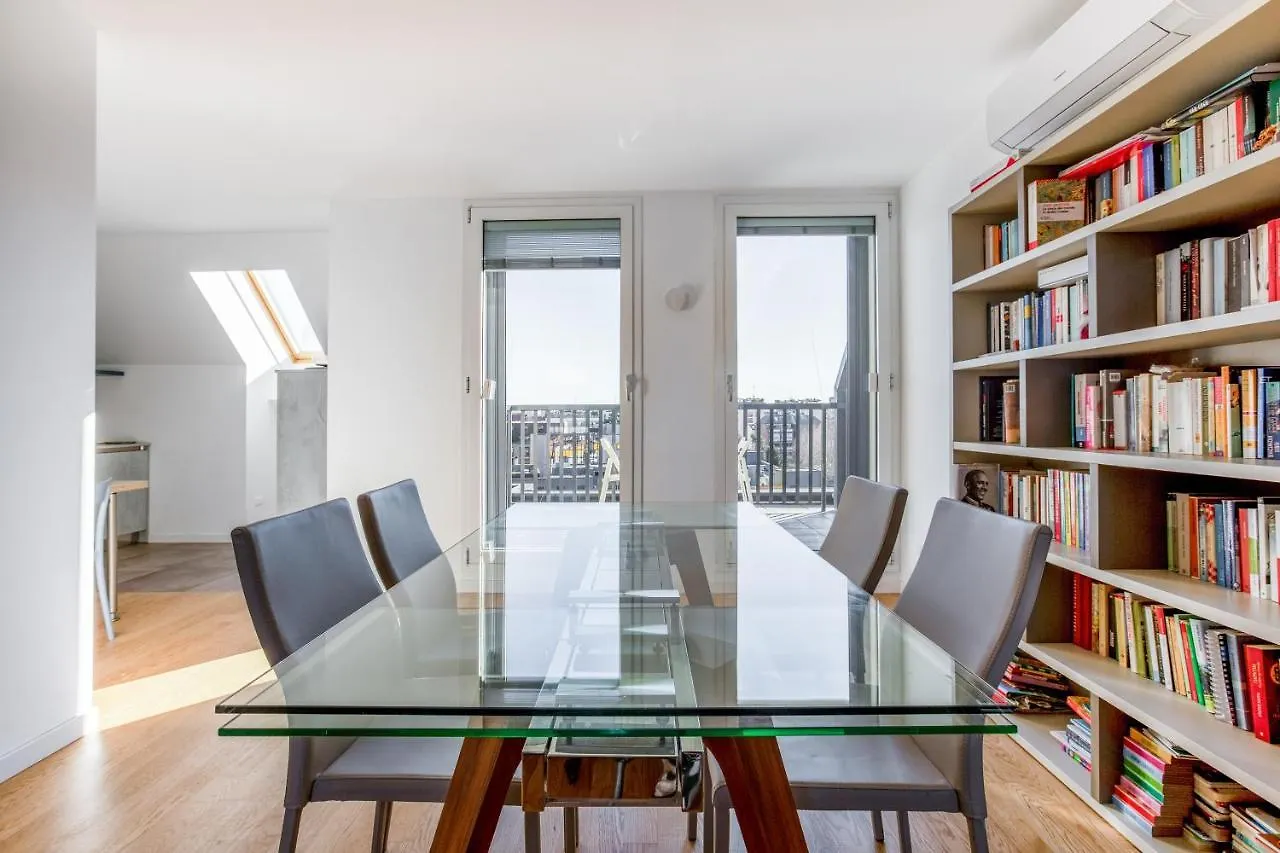 Modern Apt With Terrace, Wifi & Ac Milano 0*,  Italia