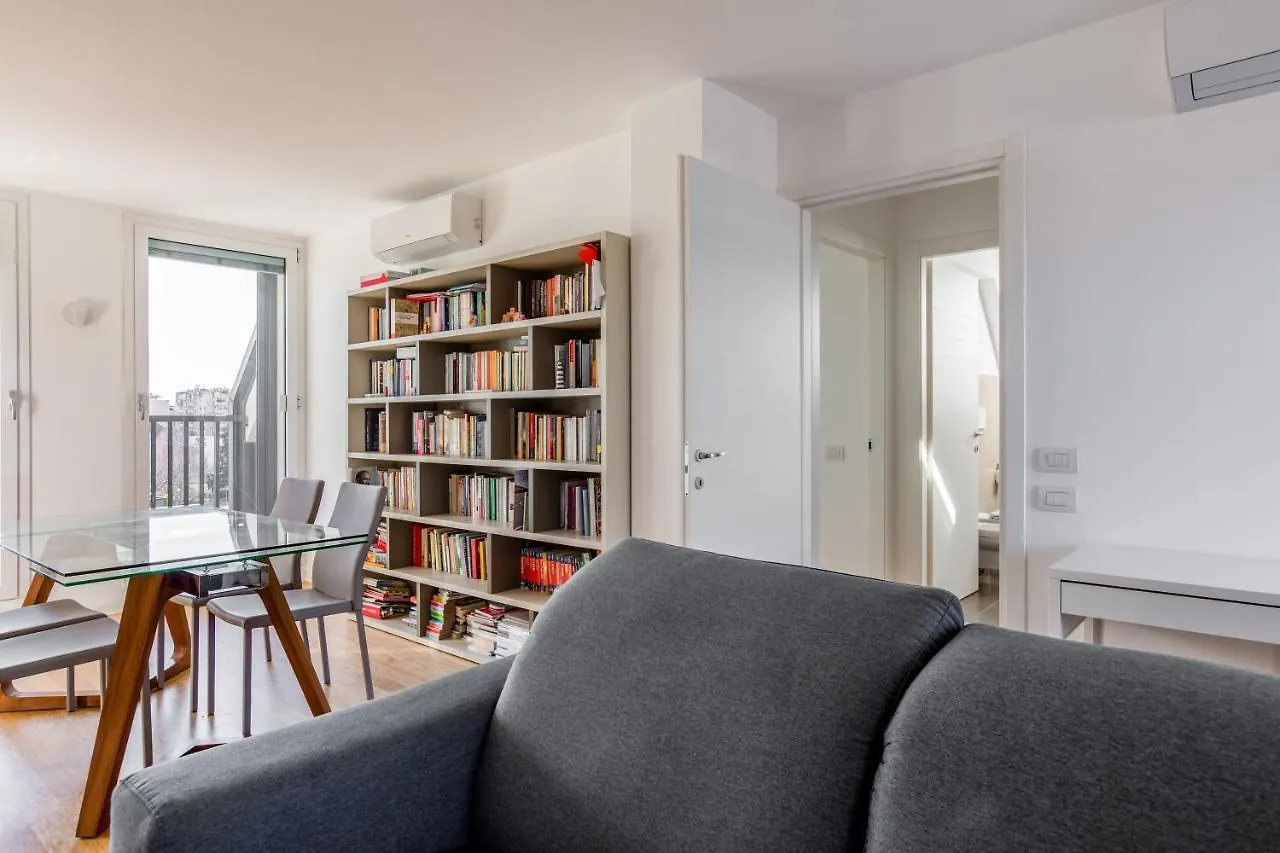 Modern Apt With Terrace, Wifi & Ac Milano 0*,